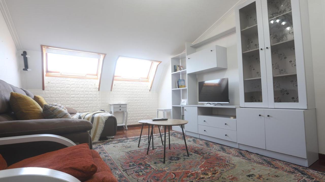 Atico Laxe Grande Apartment A Guarda Bagian luar foto
